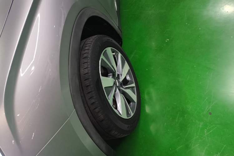 Used Geely Auto Haoyue 2020 1.8TD DCT Flagship 7-Seater Left Front Wheel Hub