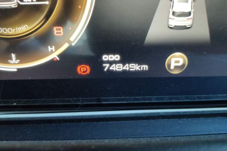 Used Geely Auto Haoyue 2020 1.8TD DCT Flagship 7-Seater Odometer Close Up