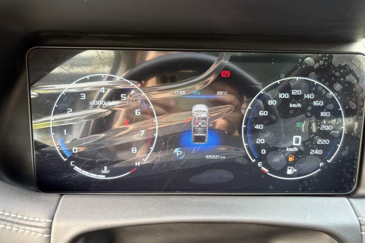 Used Geely Auto Haoyue 2020 1.8TD DCT Luxury Model 5 Seats Odometer Close Up