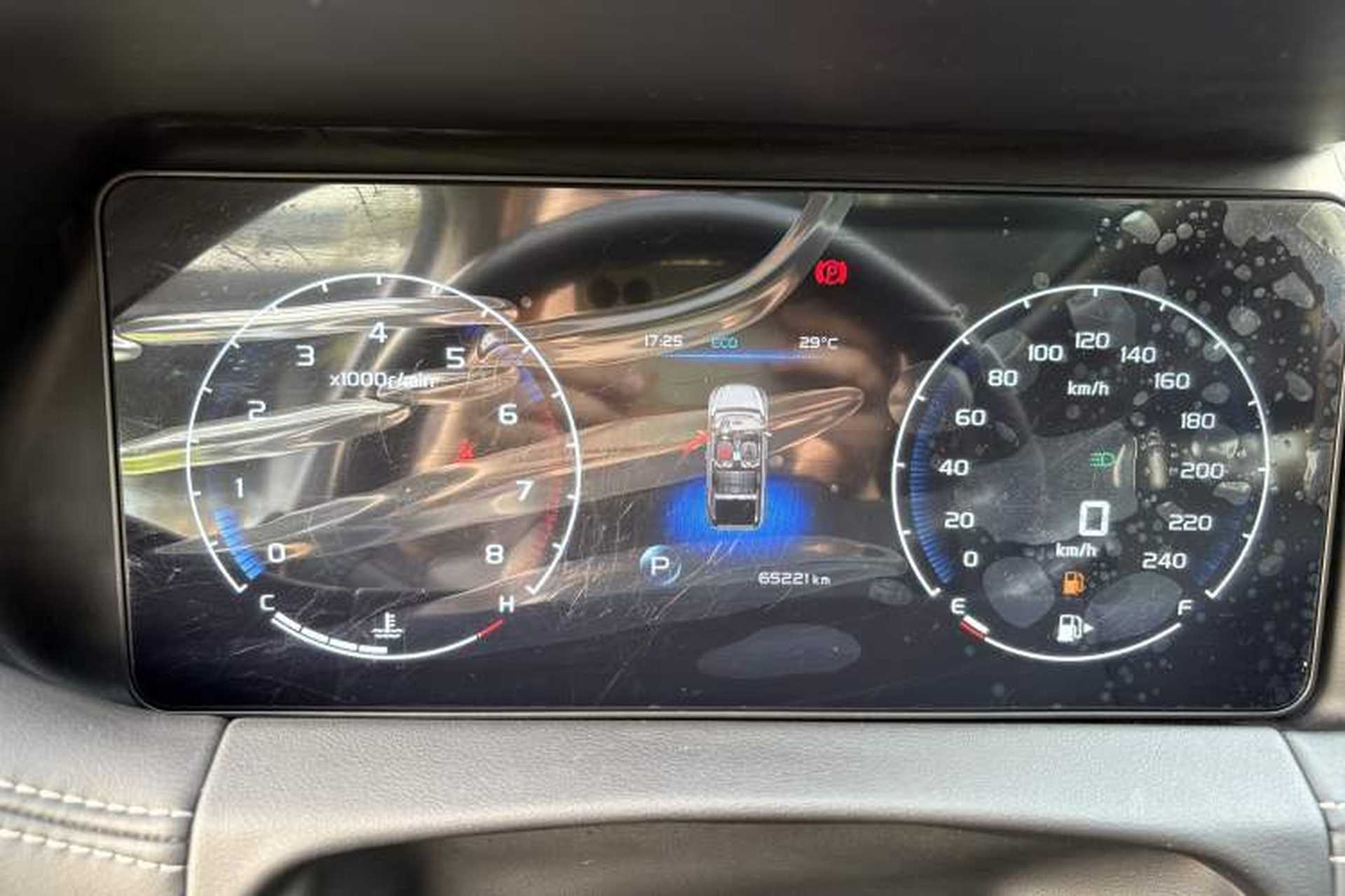 Used Geely Auto Haoyue 2020 1.8TD DCT Luxury Model 5 Seats Odometer Close Up