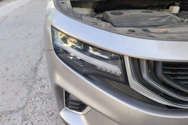 Used Geely Auto Haoyue 2020 1.8TD DCT Flagship 7-Seater Right Front Headlight