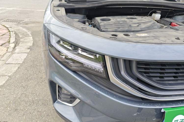 Used Geely Auto Haoyue 2020 1.8TD DCT Flagship 7-Seater Right Front Headlight