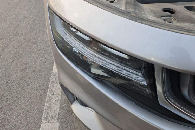 Used Geely Auto Haoyue 2020 1.8TD DCT Flagship 7-Seater Right Front Headlight