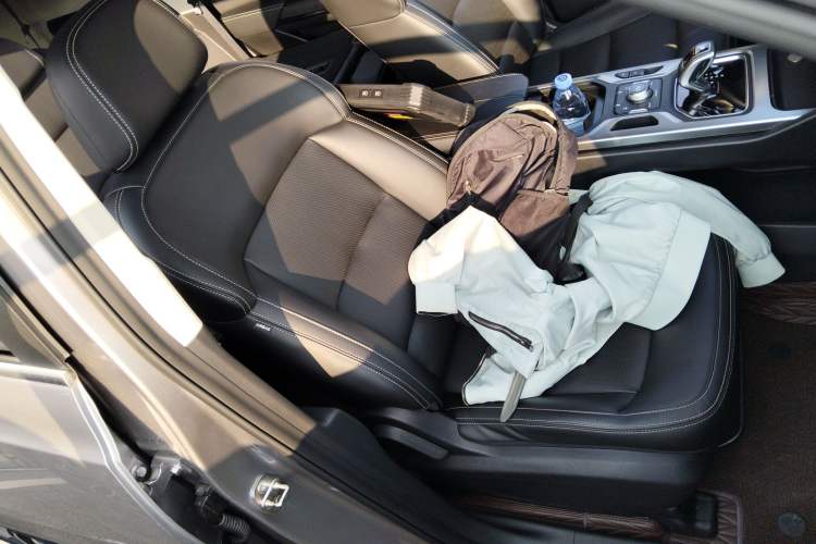 Used Geely Auto Haoyue 2020 1.8TD DCT Luxury 7-Seater Right Front Seat
