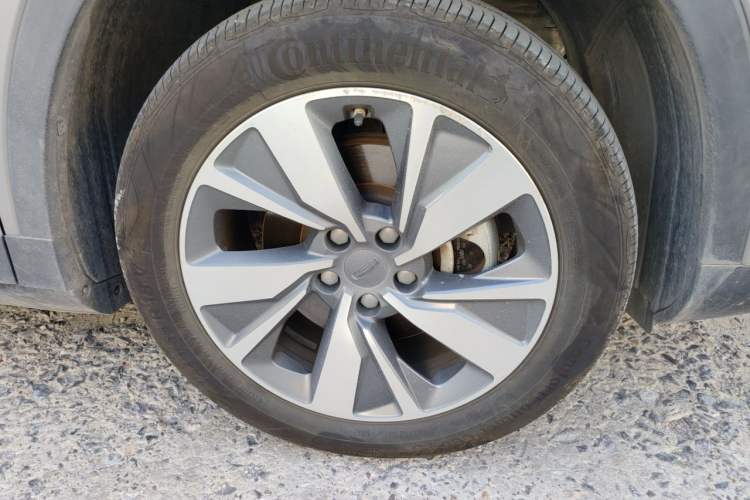 Used Geely Auto Haoyue 2020 1.8TD DCT Flagship 7-Seater Right Front Wheel Hub