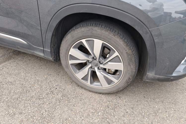 Used Geely Auto Haoyue 2020 1.8TD DCT Flagship 7-Seater Right Front Wheel Hub