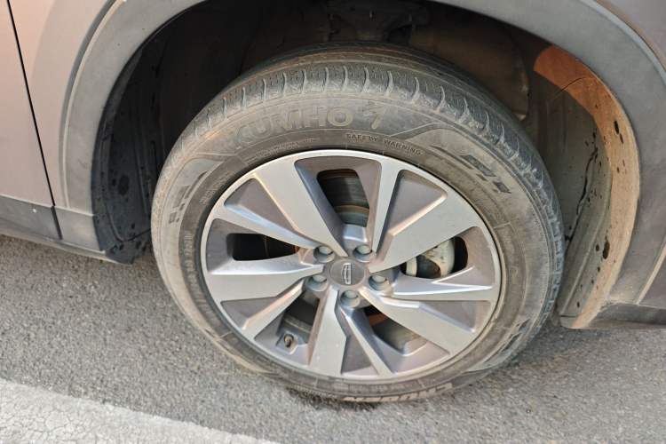 Used Geely Auto Haoyue 2020 1.8TD DCT Flagship 7-Seater Right Front Wheel Hub
