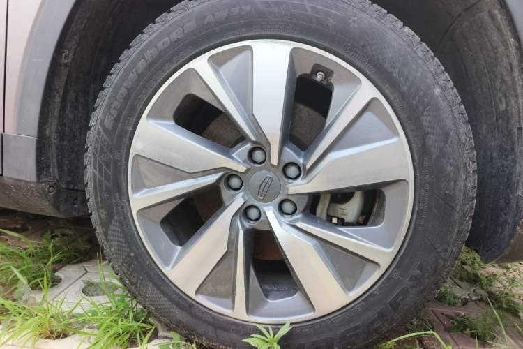 Used Geely Auto Haoyue 2020 1.8TD DCT Flagship 7-Seater Right Front Wheel Hub