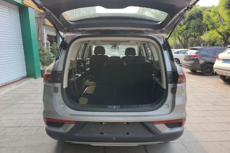 Used Geely Auto Haoyue 2020 1.8TD DCT Luxury 7-Seater Trunk
