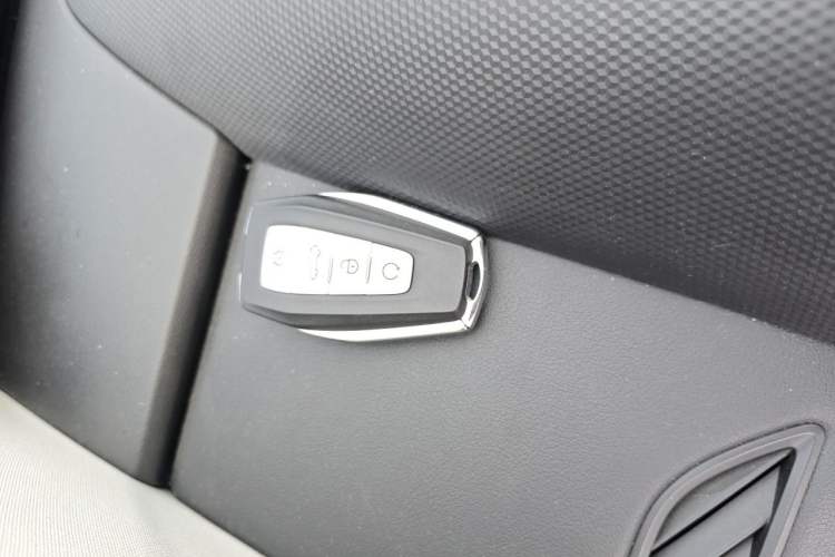 Used Geely Auto Haoyue 2020 1.8TD DCT Flagship 7-Seater Vehicle Key