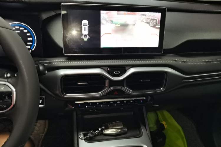 Used Geely Auto Haoyue 2020 1.8TD DCT Luxury 7-Seater Audio And AC Panel