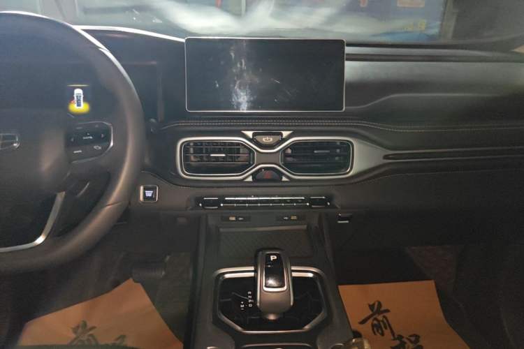 Used Geely Auto Haoyue 2020 1.8TD DCT Luxury 7-Seater Audio And AC Panel