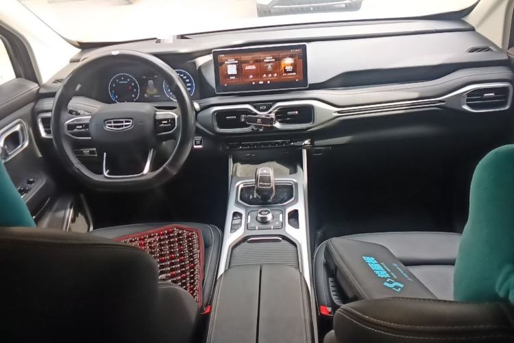 Used Geely Auto Haoyue 2020 1.8TD DCT Luxury 7-Seater Center Console