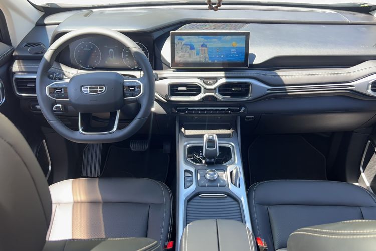 Used Geely Auto Haoyue 2020 1.8TD DCT Luxury 7-Seater Center Console