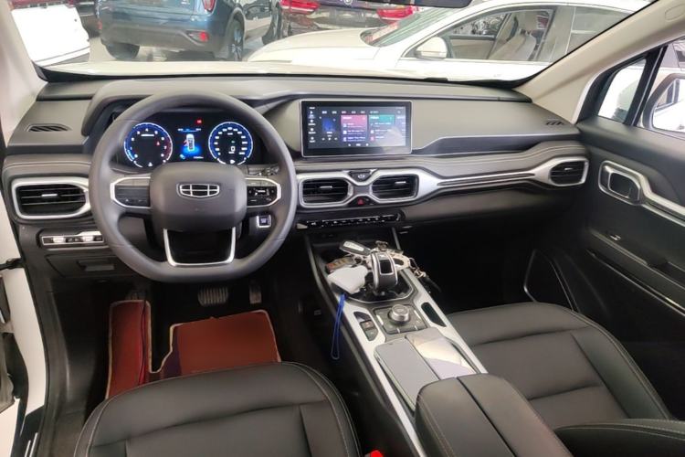 Used Geely Auto Haoyue 2020 1.8TD Automatic Comfort Model 5 Seats Center Console