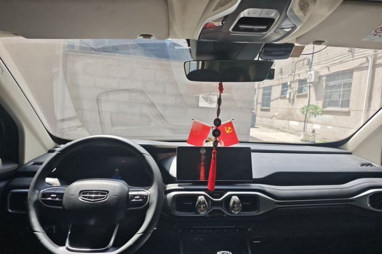 Used Geely Auto Haoyue 2020 1.8TD DCT Luxury 7-Seater Center Console