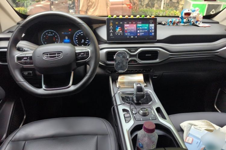 Used Geely Auto Haoyue 2020 1.8TD DCT Luxury 7-Seater Center Console
