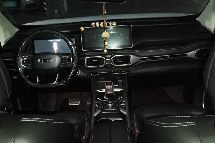Used Geely Auto Haoyue 2020 1.8TD DCT Flagship 7-Seater Center Console