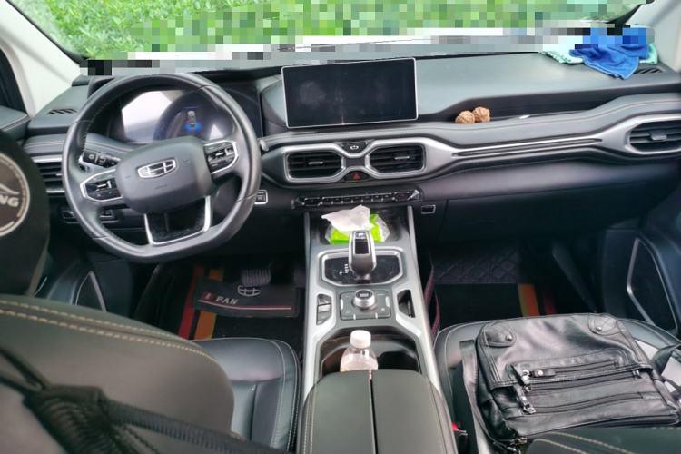 Used Geely Auto Haoyue 2020 1.8TD DCT Luxury Model 5 Seats Center Console