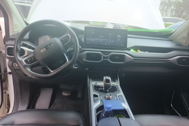 Used Geely Auto Haoyue 2020 1.8TD DCT Flagship 7-Seater Center Console