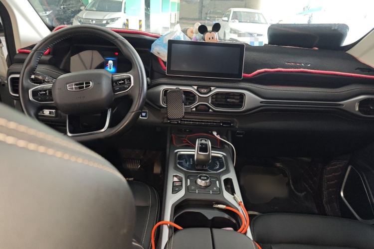 Used Geely Auto Haoyue 2020 1.8TD DCT Luxury 7-Seater Center Console