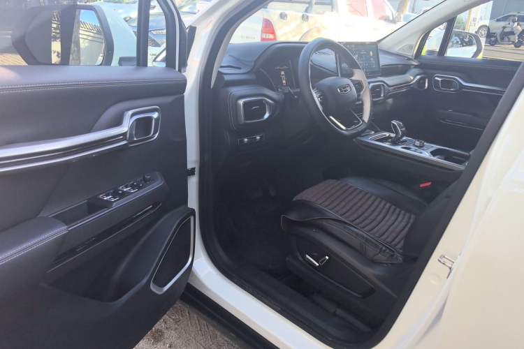 Used Geely Auto Haoyue 2020 1.8TD DCT Flagship 7-Seater Driver Seat