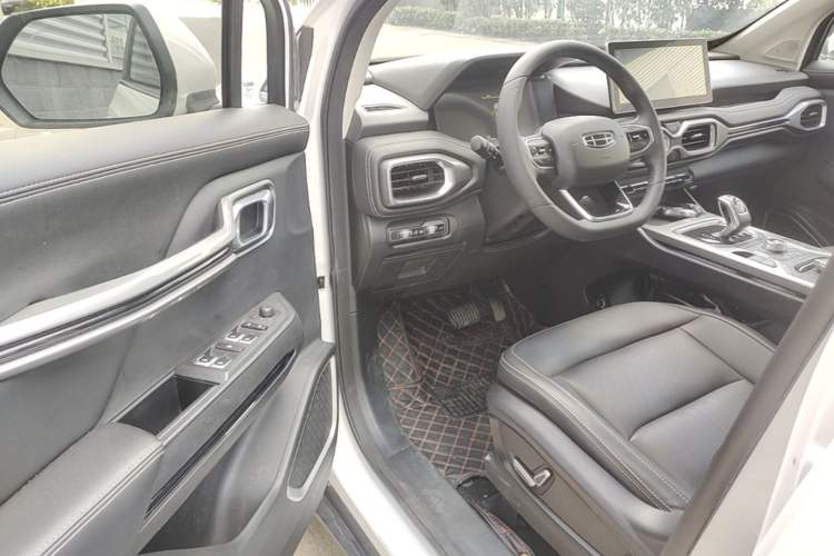 Used Geely Auto Haoyue 2020 1.8TD DCT Flagship 5-Seater Driver Seat