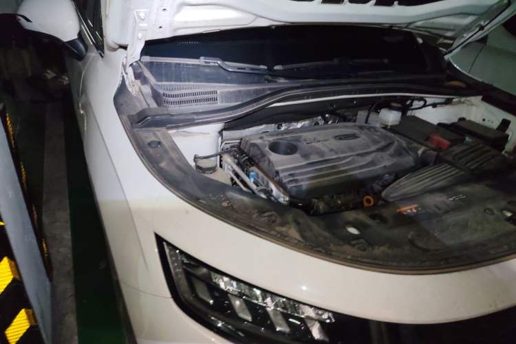 Used Geely Auto Haoyue 2020 1.8TD DCT Luxury 7-Seater Engine Bay Right