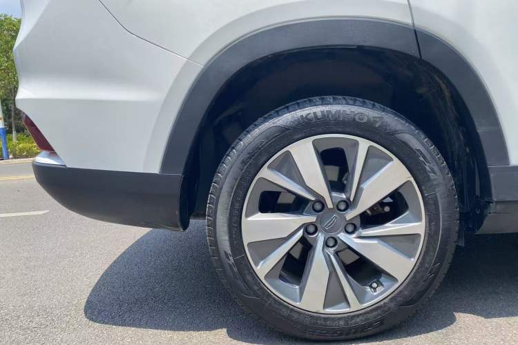 Used Geely Auto Haoyue 2020 1.8TD DCT Luxury 7-Seater Exterior 2