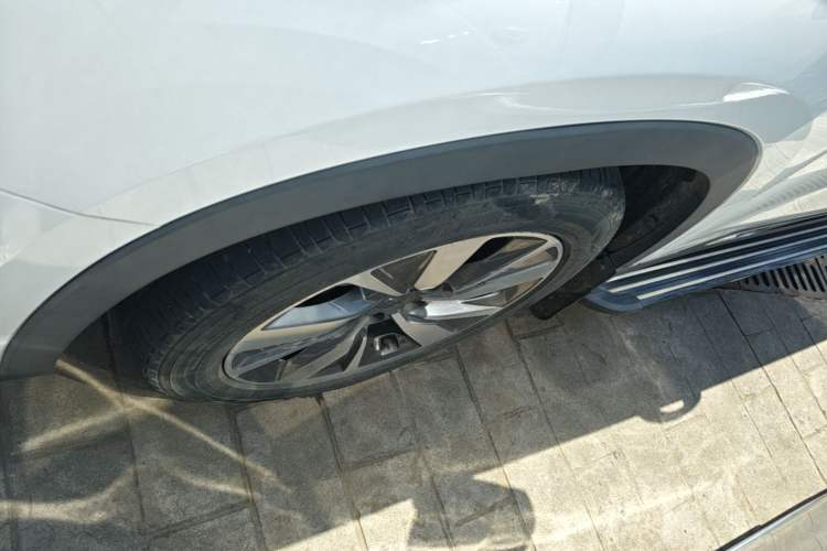 Used Geely Auto Haoyue 2020 1.8TD DCT Luxury 7-Seater Exterior 4