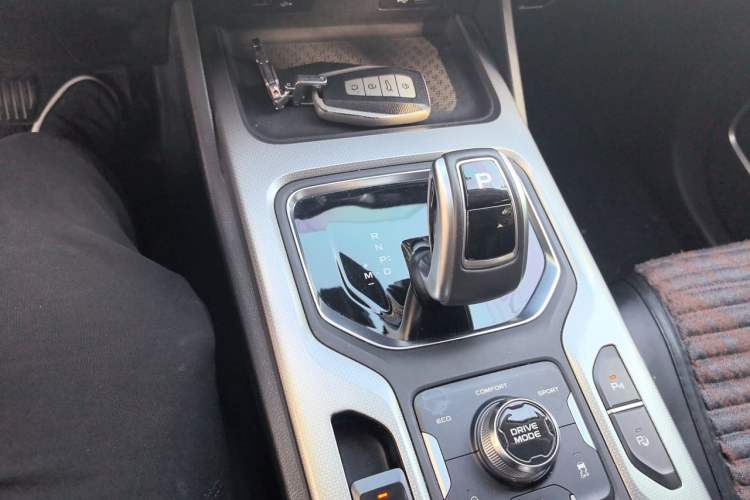 Used Geely Auto Haoyue 2020 1.8TD DCT Flagship 7-Seater Gear Lever