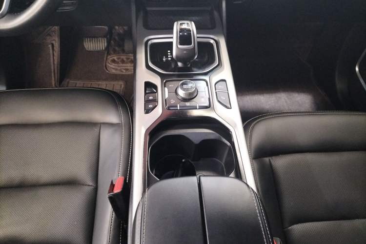 Used Geely Auto Haoyue 2020 1.8TD DCT Flagship 5-Seater Gear Lever