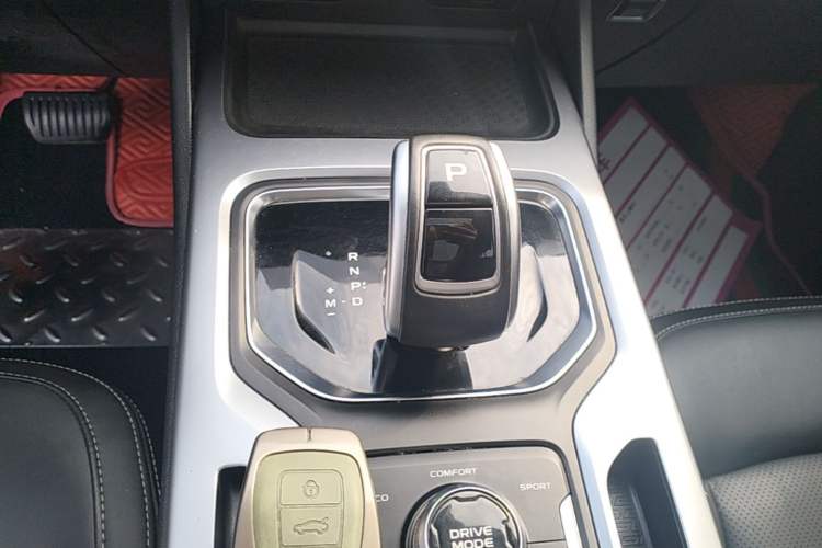 Used Geely Auto Haoyue 2020 1.8TD DCT Luxury 7-Seater Gear Lever