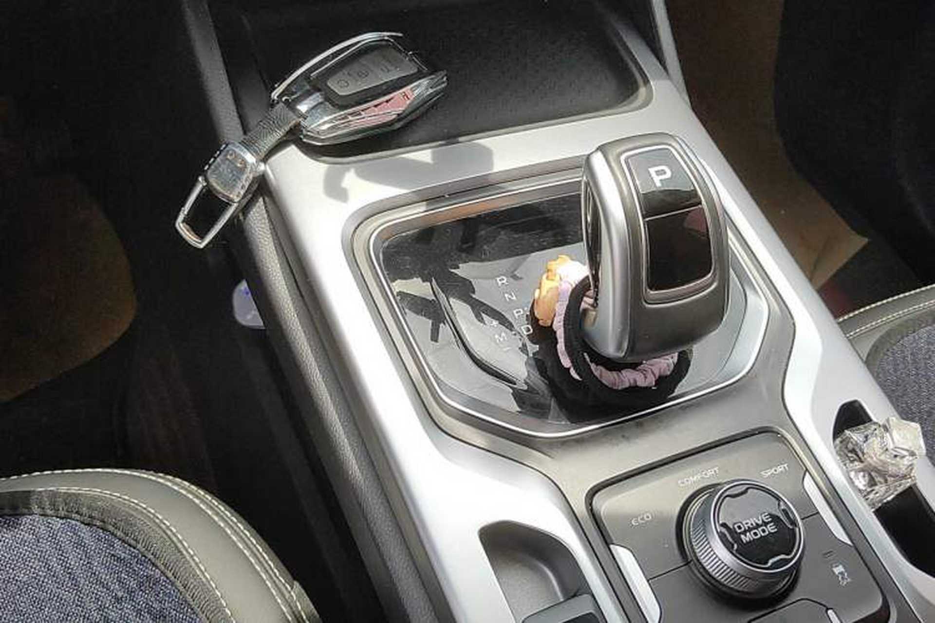 Used Geely Auto Haoyue 2020 1.8TD Automatic Comfort Model 5 Seats Gear Lever