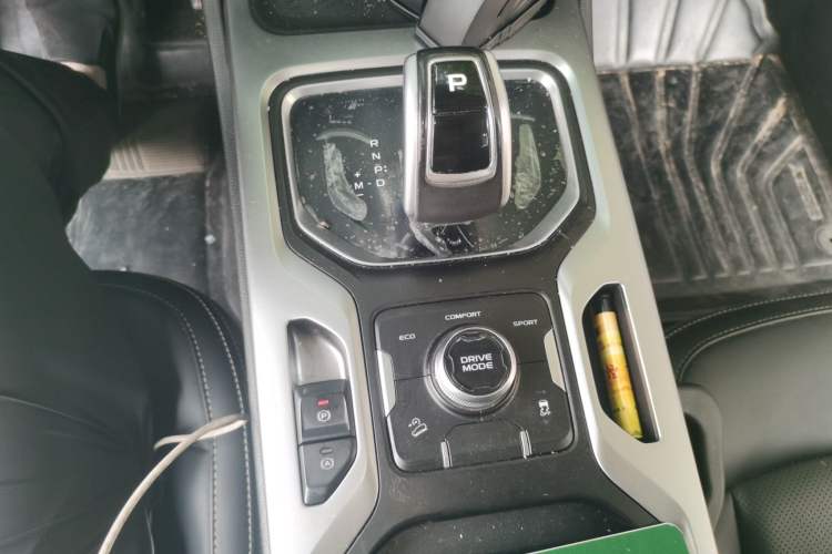 Used Geely Auto Haoyue 2020 1.8TD DCT Luxury 7-Seater Gear Lever
