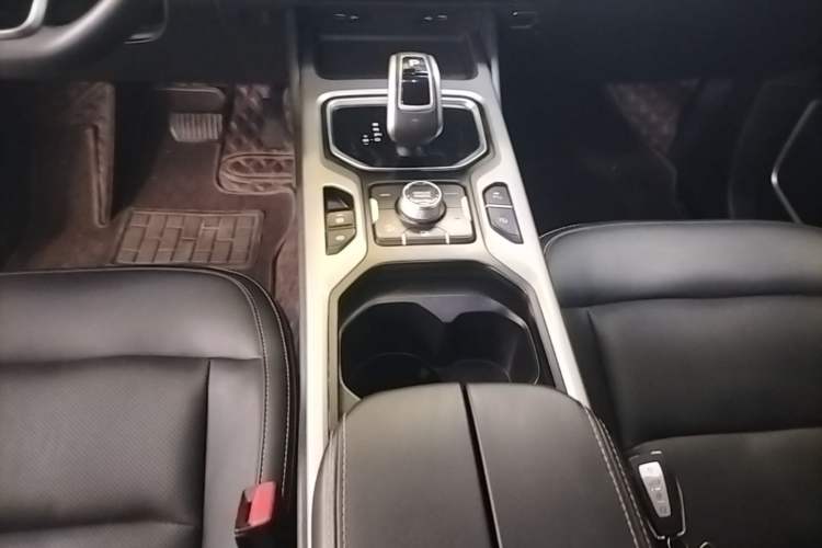 Used Geely Auto Haoyue 2020 1.8TD DCT Flagship 5-Seater Gear Lever