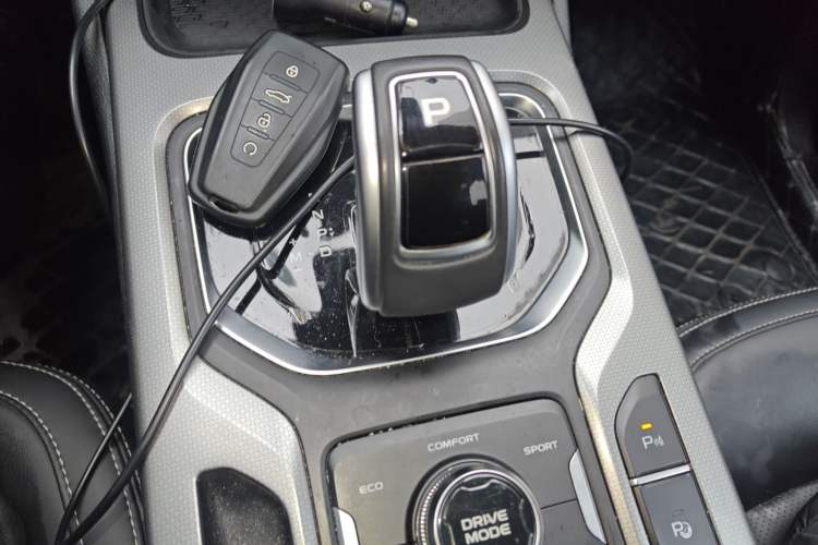 Used Geely Auto Haoyue 2020 1.8TD DCT Flagship 7-Seater Gear Lever