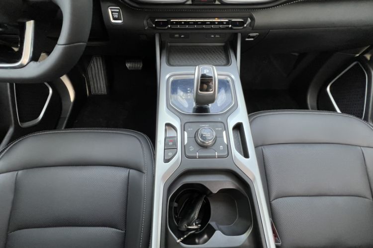 Used Geely Auto Haoyue 2020 1.8TD DCT Luxury 7-Seater Gear Lever