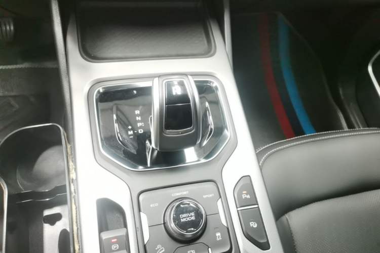 Used Geely Auto Haoyue 2020 1.8TD DCT Flagship 5-Seater Gear Lever