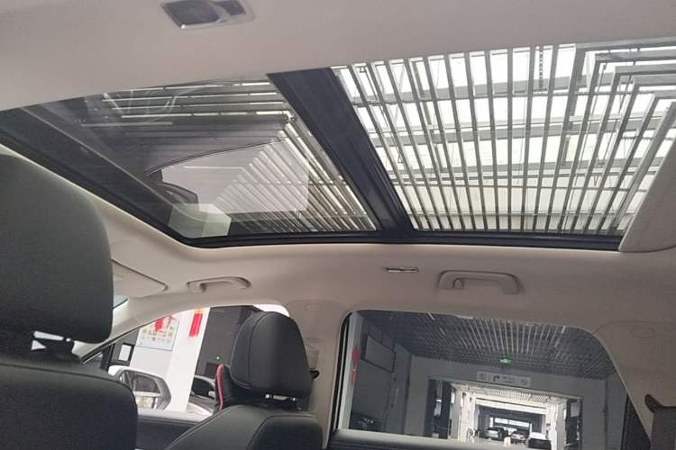 Used Geely Auto Haoyue 2020 1.8TD DCT Luxury 7-Seater Headliner