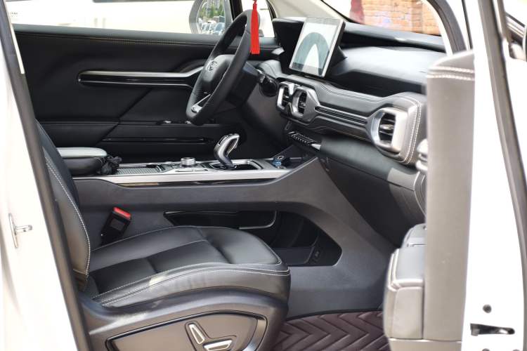 Used Geely Auto Haoyue 2020 1.8TD DCT Flagship 7-Seater Interior 1