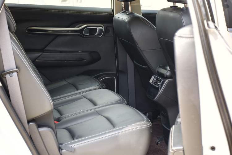 Used Geely Auto Haoyue 2020 1.8TD DCT Flagship 7-Seater Interior 2