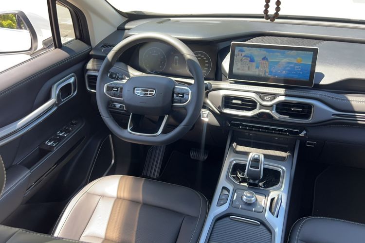 Used Geely Auto Haoyue 2020 1.8TD DCT Luxury 7-Seater Interior 2