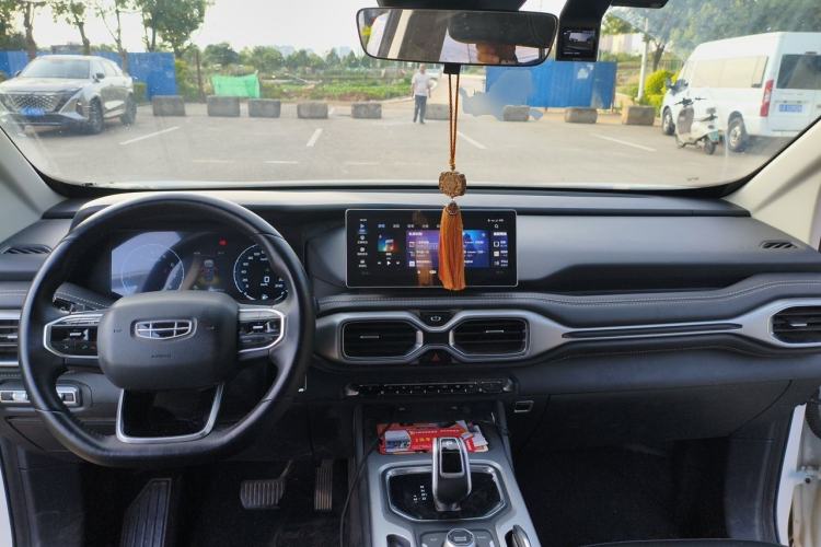 Used Geely Auto Haoyue 2020 1.8TD DCT Luxury 7-Seater Interior 2
