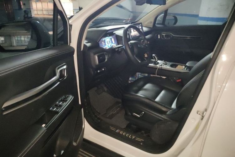 Used Geely Auto Haoyue 2020 1.8TD DCT Flagship 7-Seater Interior 3