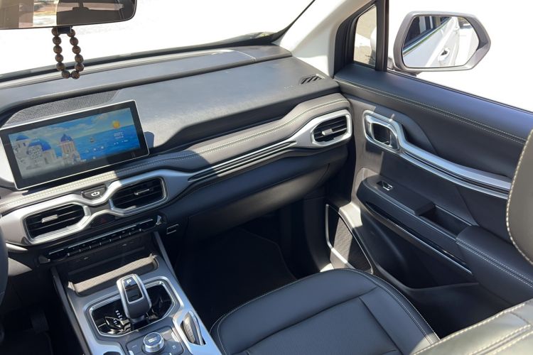 Used Geely Auto Haoyue 2020 1.8TD DCT Luxury 7-Seater Interior 3