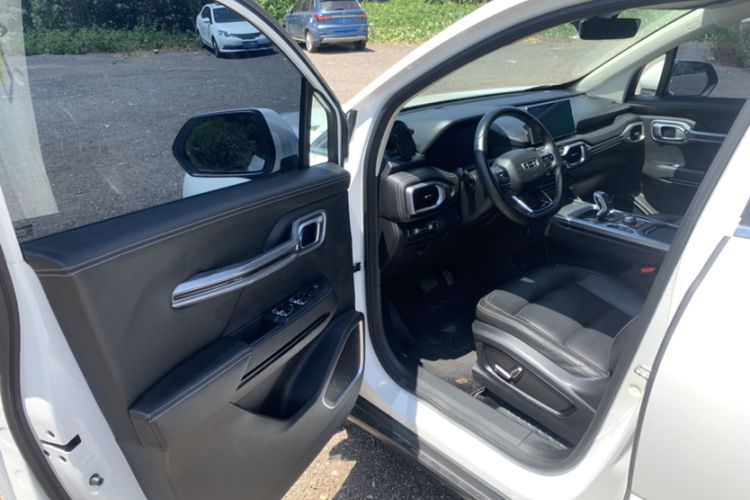 Used Geely Auto Haoyue 2020 1.8TD DCT Luxury Model 5 Seats Interior 3