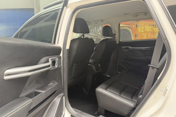 Used Geely Auto Haoyue 2020 1.8TD Automatic Comfort Model 5 Seats Interior 4