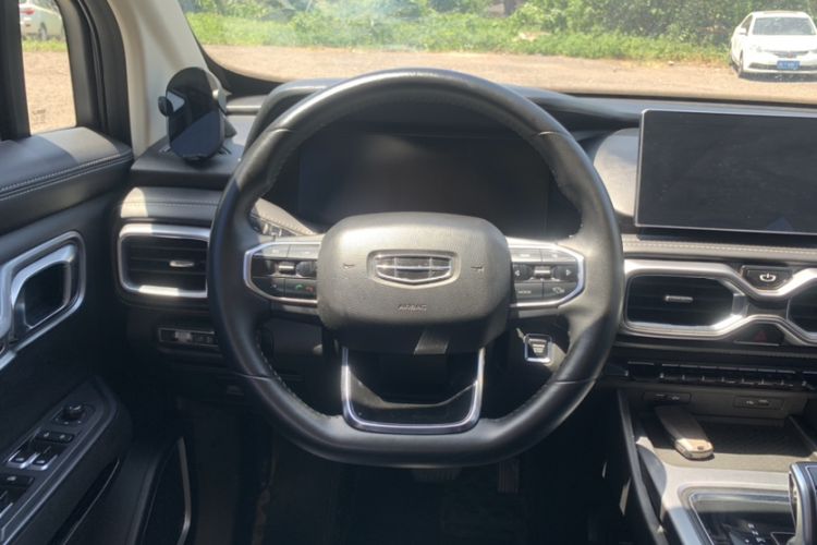 Used Geely Auto Haoyue 2020 1.8TD DCT Luxury Model 5 Seats Interior 6