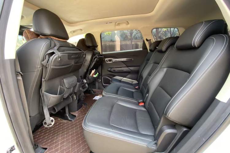 Used Geely Auto Haoyue 2020 1.8TD DCT Luxury 7-Seater Interior 6